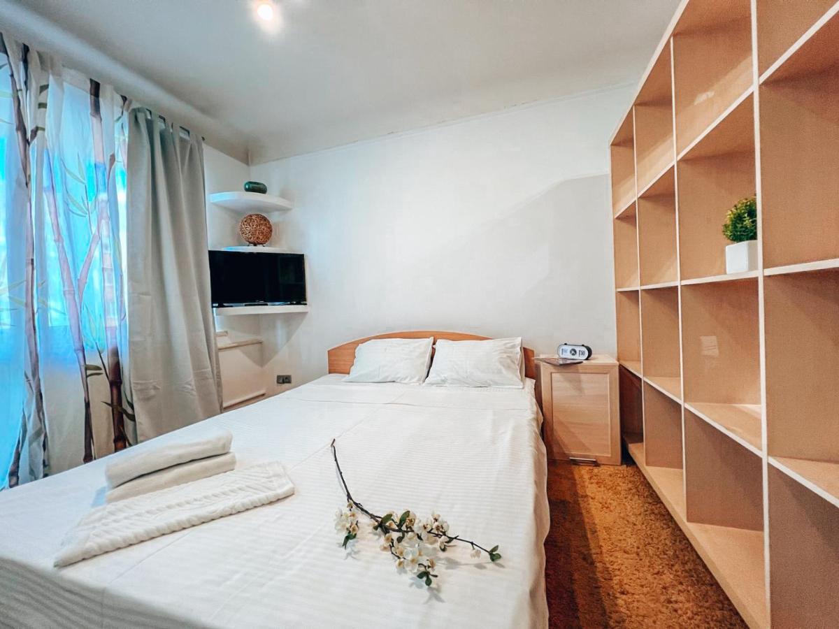 Apartment In The Center Of Kiev Exteriör bild